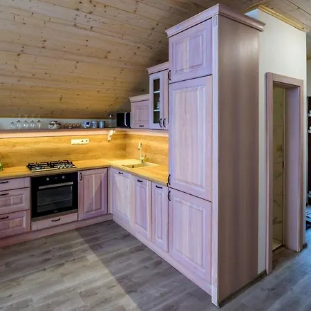 Elizabeth * Kékellő